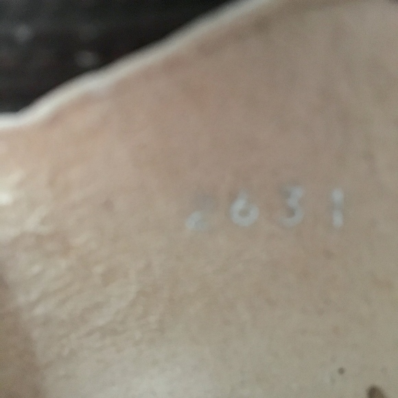 Beautiful Pointed-toe Flats in Brown Suede - Picture 6 of 7